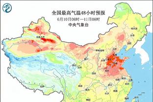 荣耀时刻？曼城众将上台领取最佳俱乐部奖项，五座奖杯同台